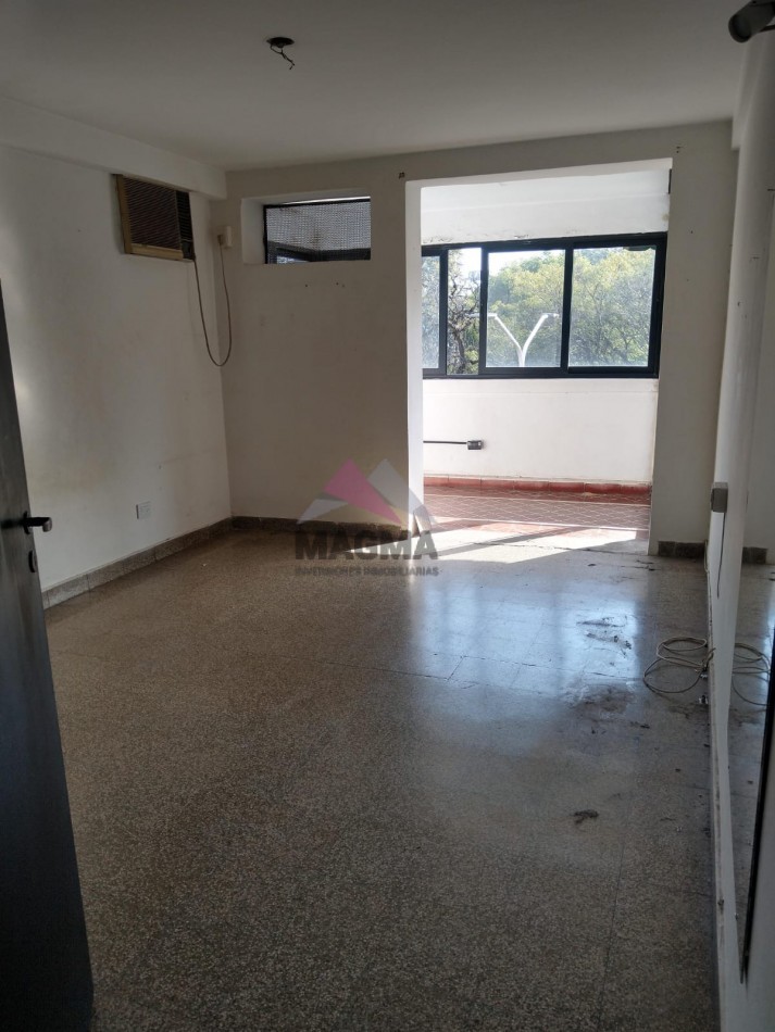Alquiler - Departamento de 3 Dormitorios (Frente a Plaza Alberdi)