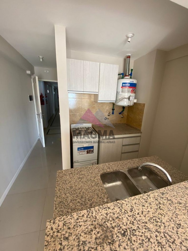 VENTA AMPLIO MONOAMBIENTE CON BALCON , A ESTRENAR, EN B° NORTE
