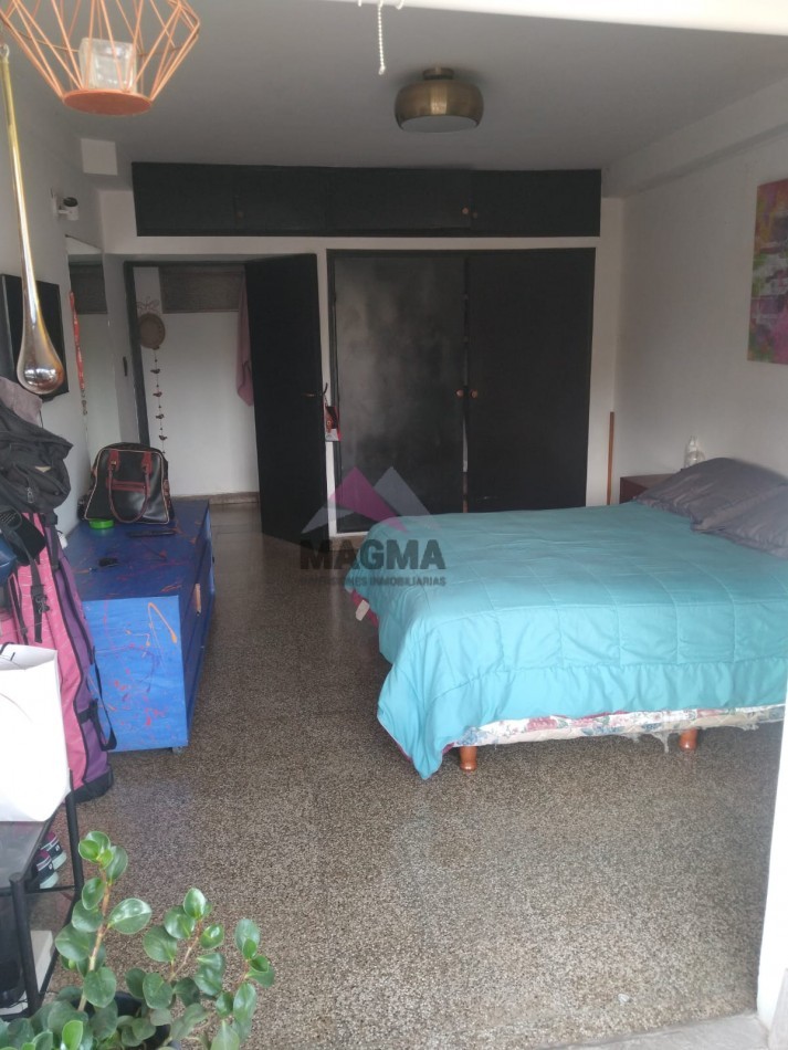 VENTA DEPARTAMENTO  DE 3 DORMITORIOS (Con renta) Frente a Plaza Alberdi