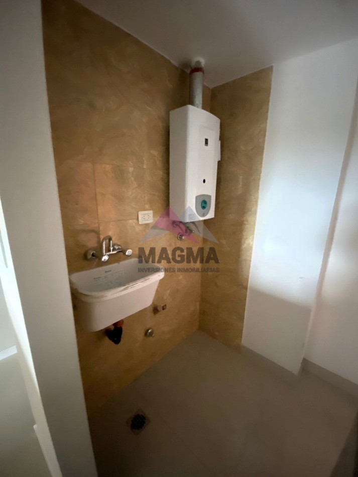 VENTA - AMPLIO DEPARTAMENTO DE 2 DORMITORIOS, A ESTRENAR, EN B° NORTE