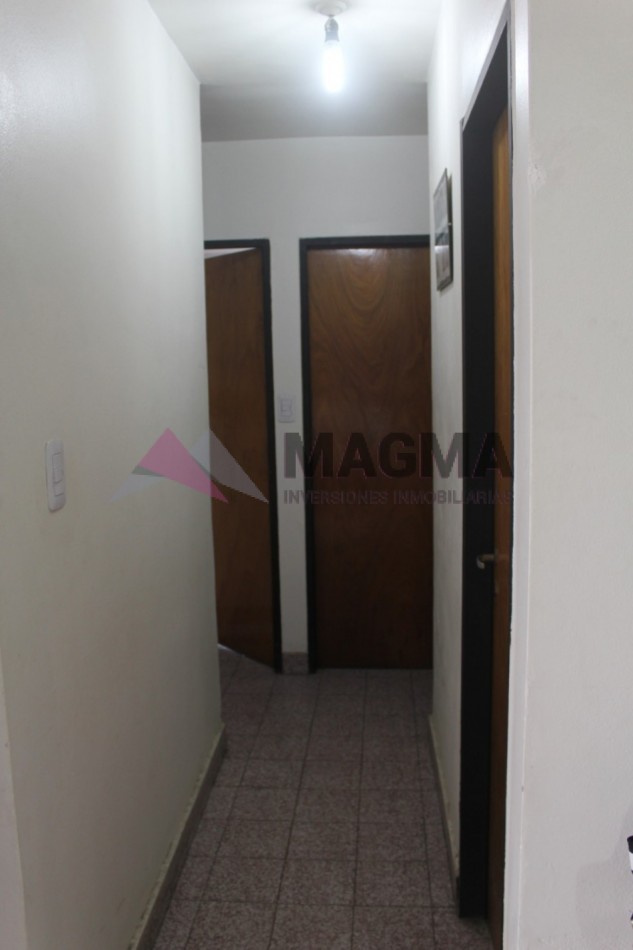 VENTA DEPARTAMENTO DE 3 DORMITORIOS + COCHERA en SAN JUAN al 300