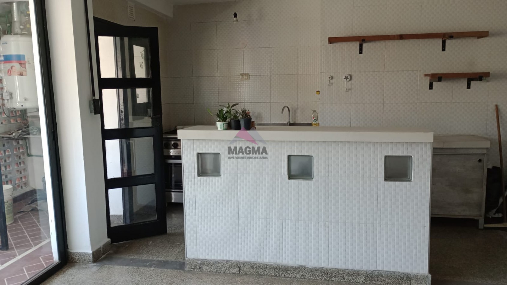 Alquiler - Departamento de 3 Dormitorios (Frente a Plaza Alberdi)