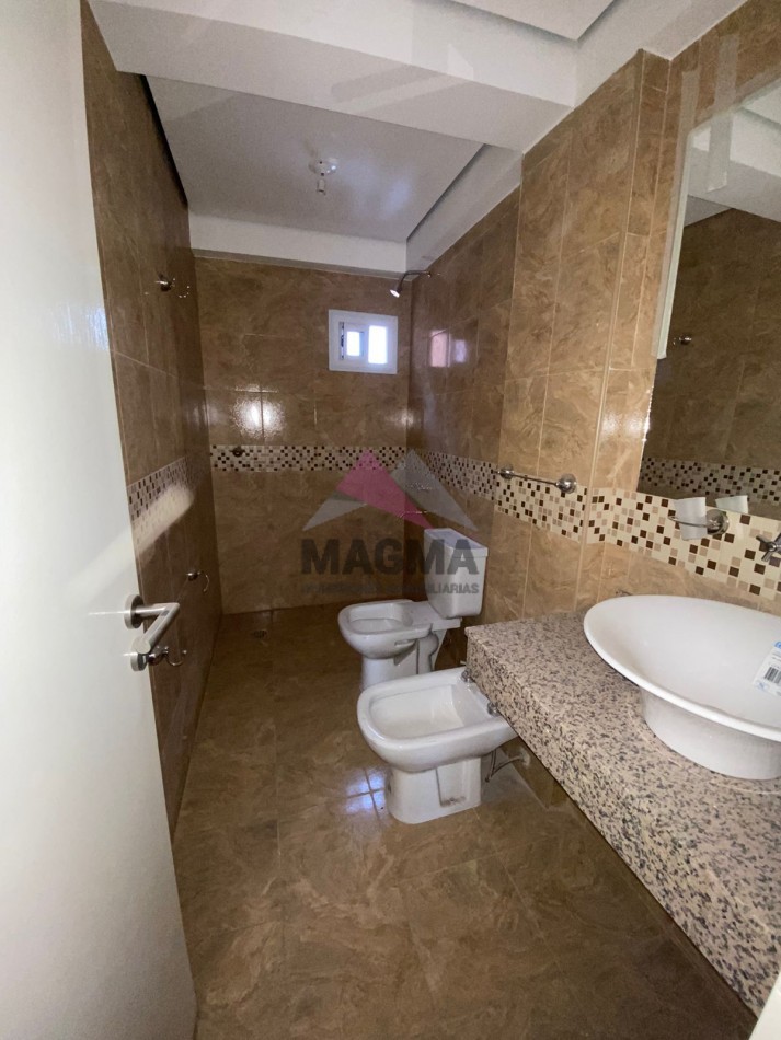 VENTA - AMPLIO DEPARTAMENTO DE 2 DORMITORIOS, A ESTRENAR, EN B° NORTE