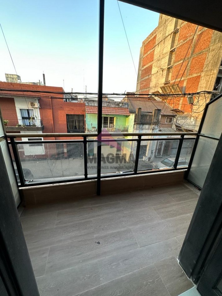 VENTA - MONOAMBIENTE RECICLADO EN B° SUR